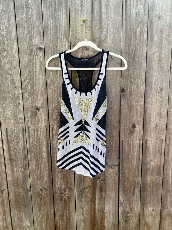 Express Tops - Geometric Print Sleeveless Tank Top - Black & White with sequins